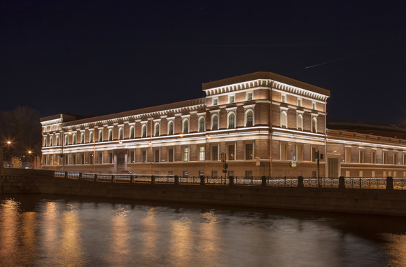 Здание Центрального военно-морского музея